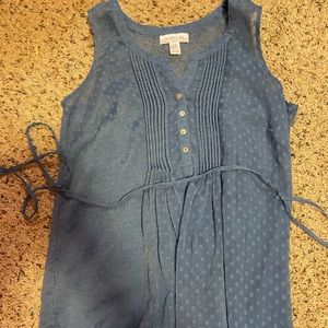 Maternity sleeveless top with buttons/ tie waist